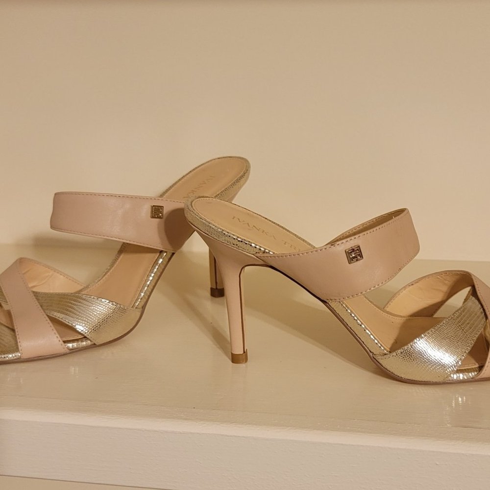 Ladies sandal/heels, gold & tan, never worn
